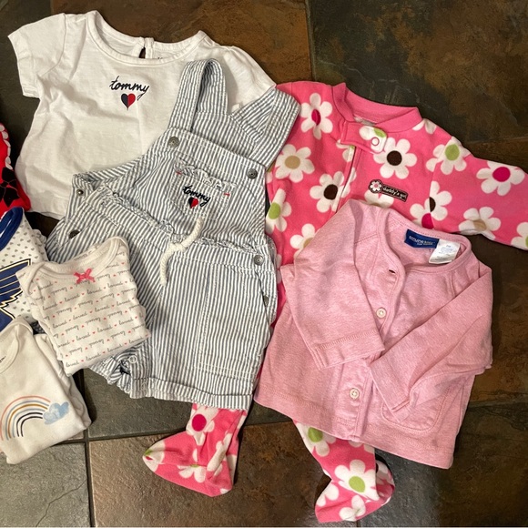 EUC 3-6M baby girls’ clothing bundle - Picture 2 of 4